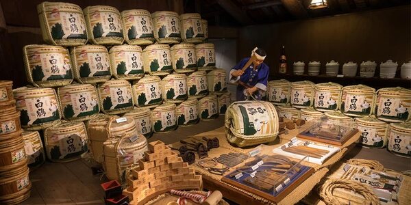 Bảo tàng Nhà máy rượu Sake Hakutsuru