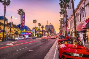 Los Angeles là thành phố lớn nhất và đông dân nhất ở California và là thành phố lớn thứ hai ở Hoa Kỳ sau New York.