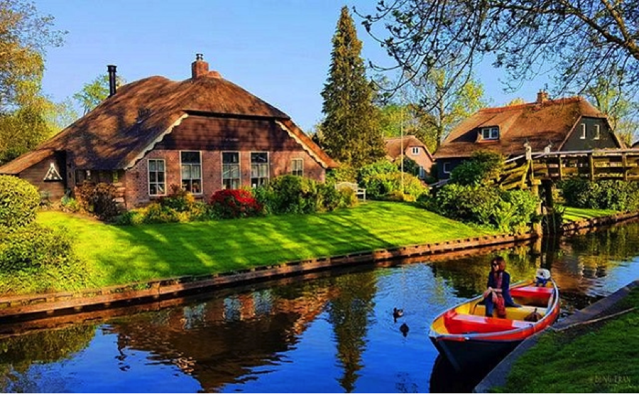 Với vô số kênh đào, những ngôi nhà có đầu hồi xinh đẹp, bảo tàng đẳng cấp thế giới và hơn thế nữa, các thành phố của Hà Lan chắc chắn là nơi có nhiều