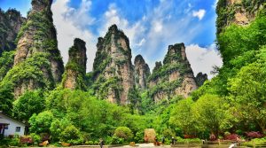 Công viên quốc gia có lẽ không phải là điều đầu tiên người ta nghĩ đến khi nghĩ đến Trung Quốc. Tuy nhiên, đất nước này tự hào có hơn 200 công viên